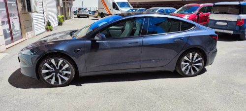 Затъмняване на стъкла на Tesla от Alex XZ София