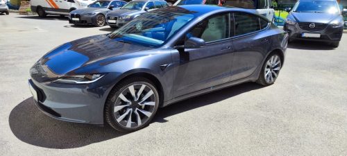 Затъмняване на стъкла на Tesla от Alex XZ София