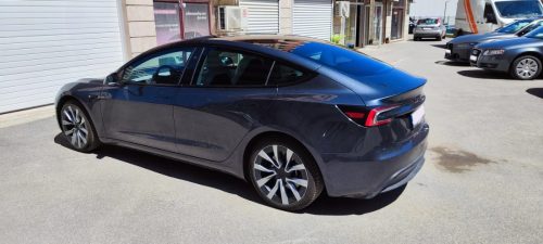 Затъмняване на стъкла на Tesla от Alex XZ София
