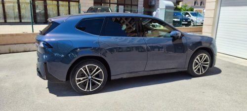 zatumniavane-na-stukla-bmw-ix3-2